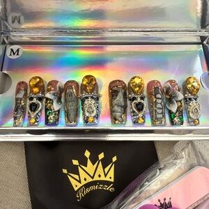 Kismizzle Acrylic Handmade Reusable PressOn Nails